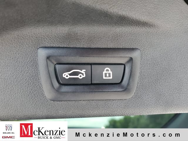 Used 2021 BMW X7 xDrive40i w/ M Sport Package AWD/4WD image 35