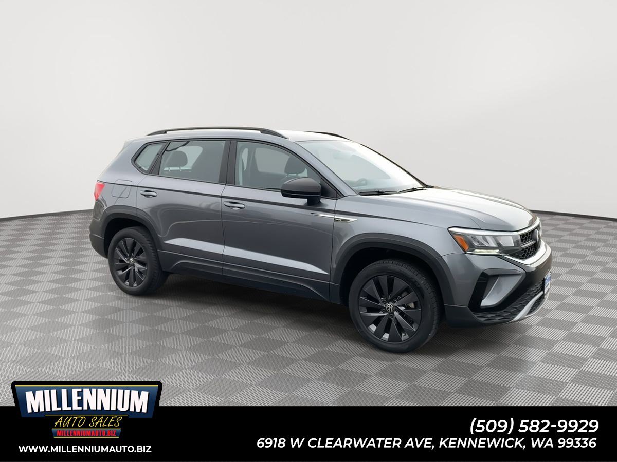 Used 2024 Volkswagen Taos S image 1