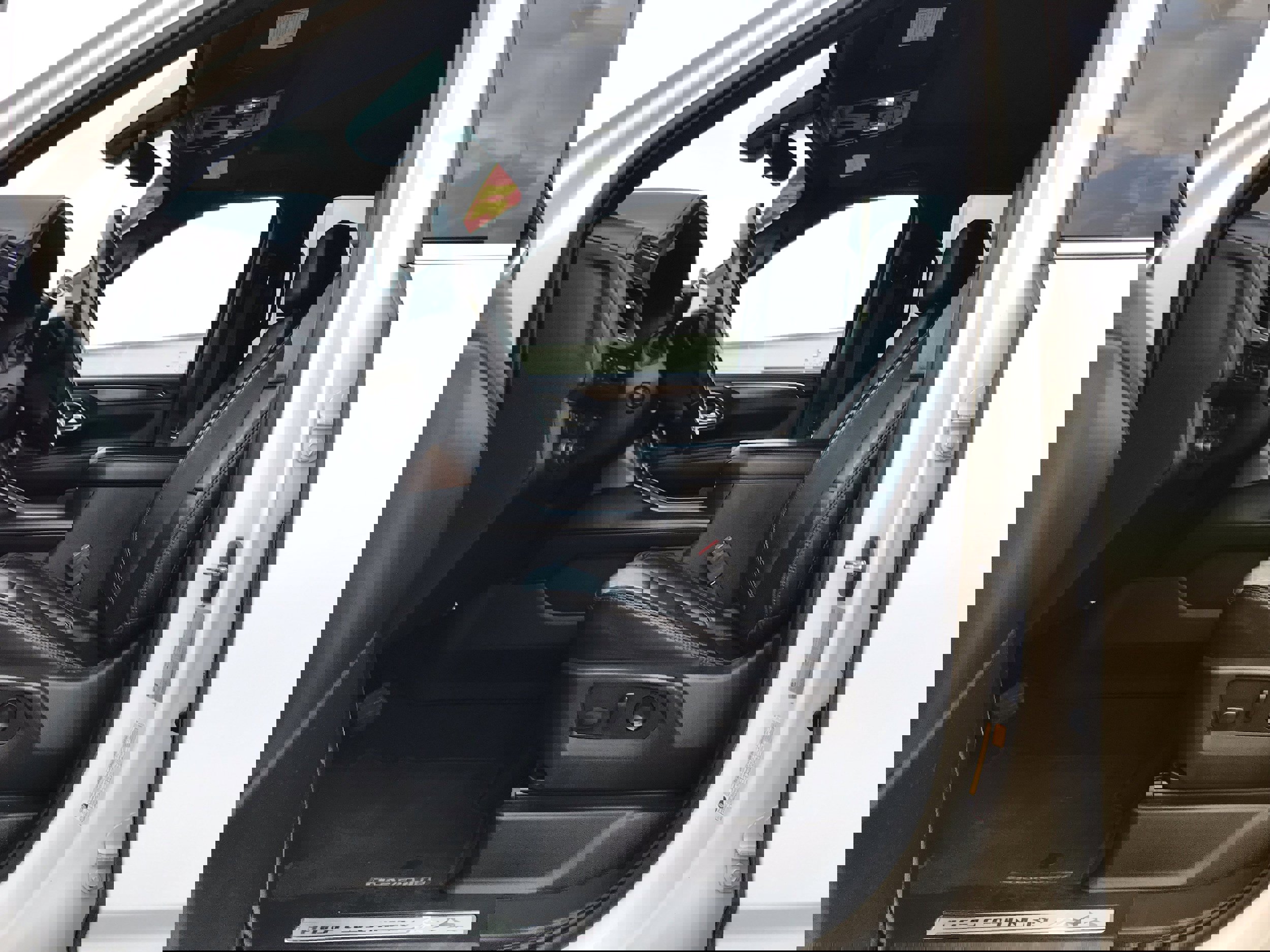 Used 2021 Chevrolet Suburban High Country w/ Premium Package image 13