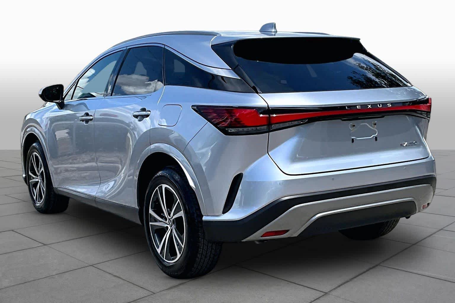 Used 2025 Lexus RX 350 Premium w/ Accessory Package (Z1) FWD image 12