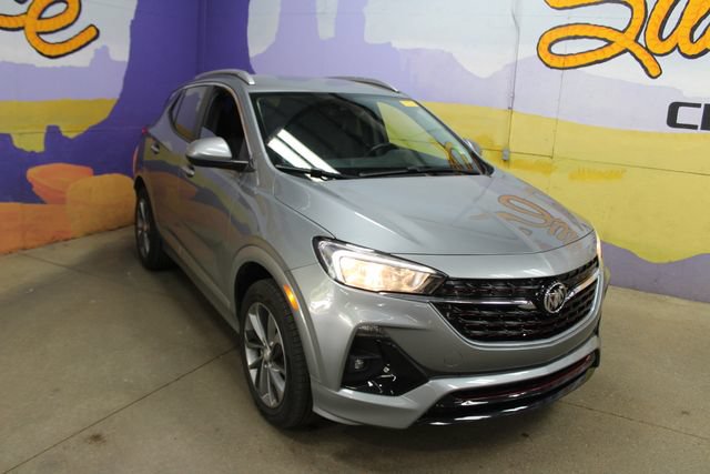 Used 2023 Buick Encore GX Preferred w/ Sport Touring Package AWD/4WD image 2