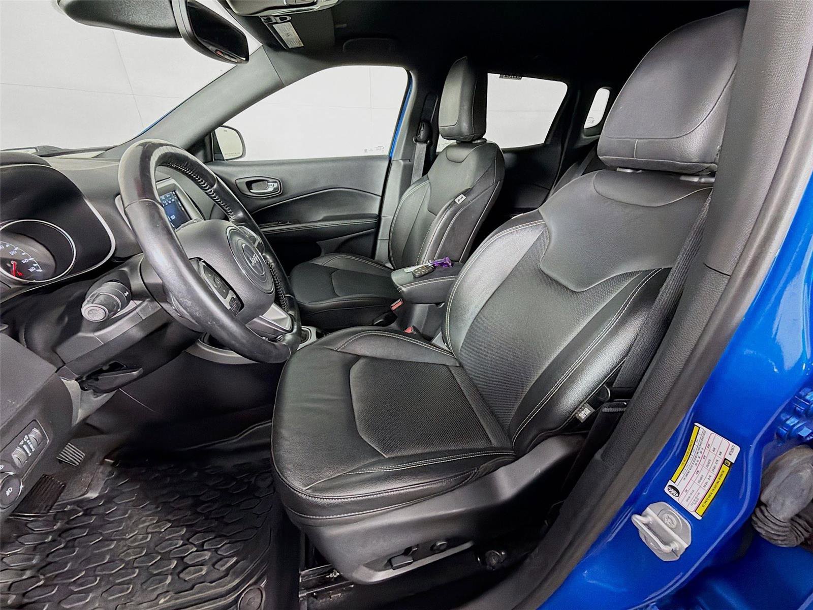 Used 2021 Jeep Compass Latitude AWD/4WD image 11