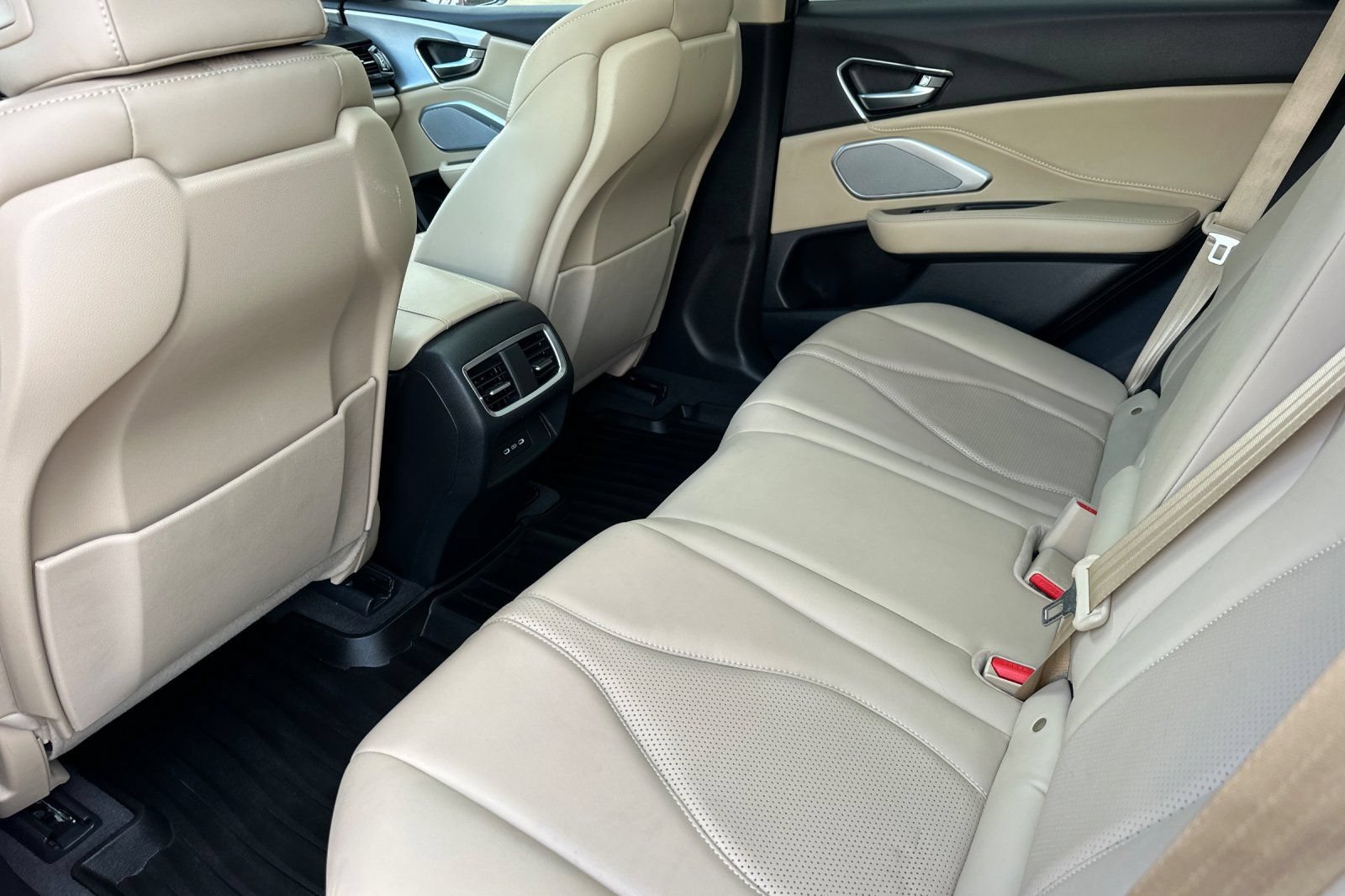 Used 2023 Acura RDX w/ Technology Package FWD image 14