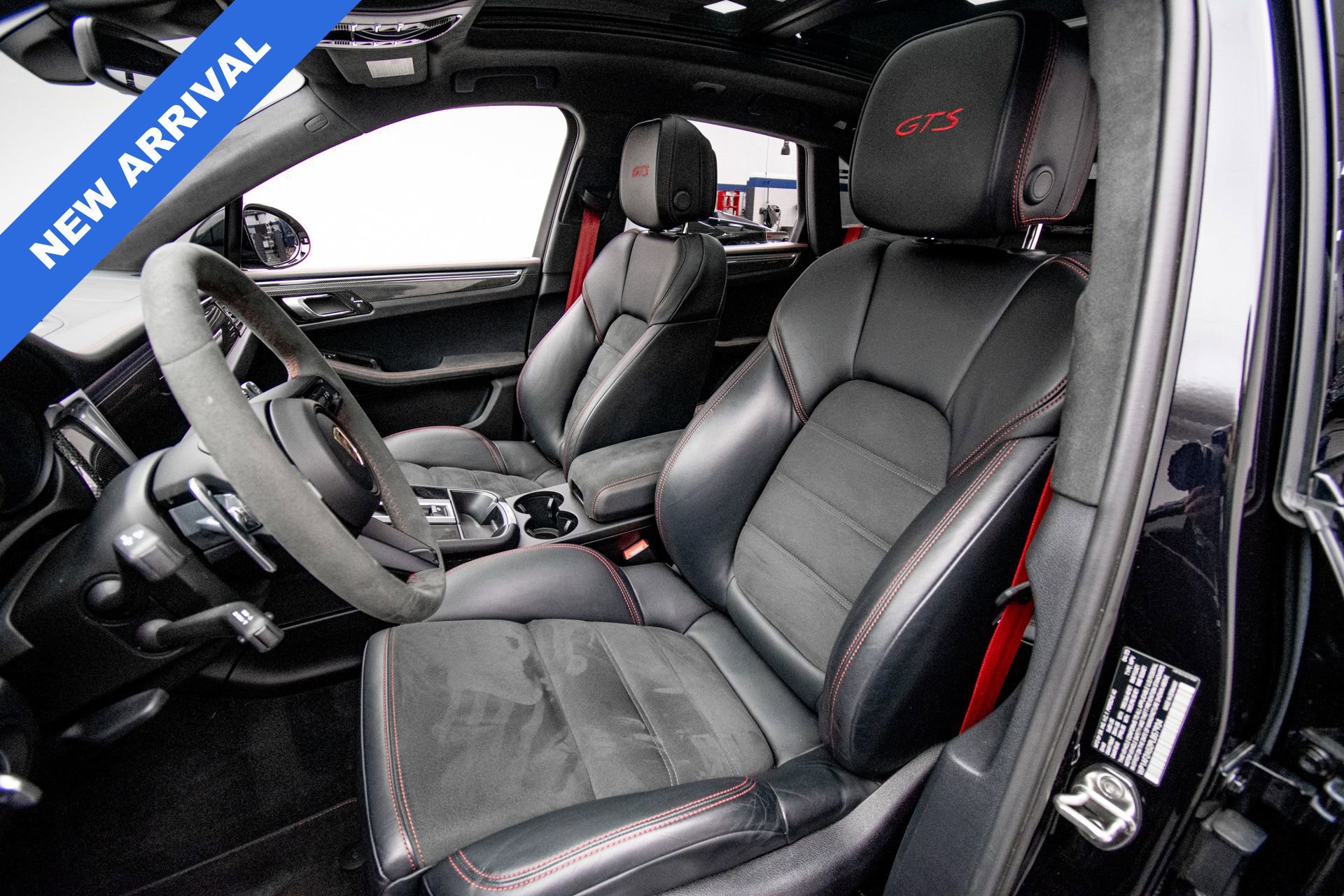 Used 2023 Porsche Macan GTS w/ GTS Sport Package AWD/4WD image 12