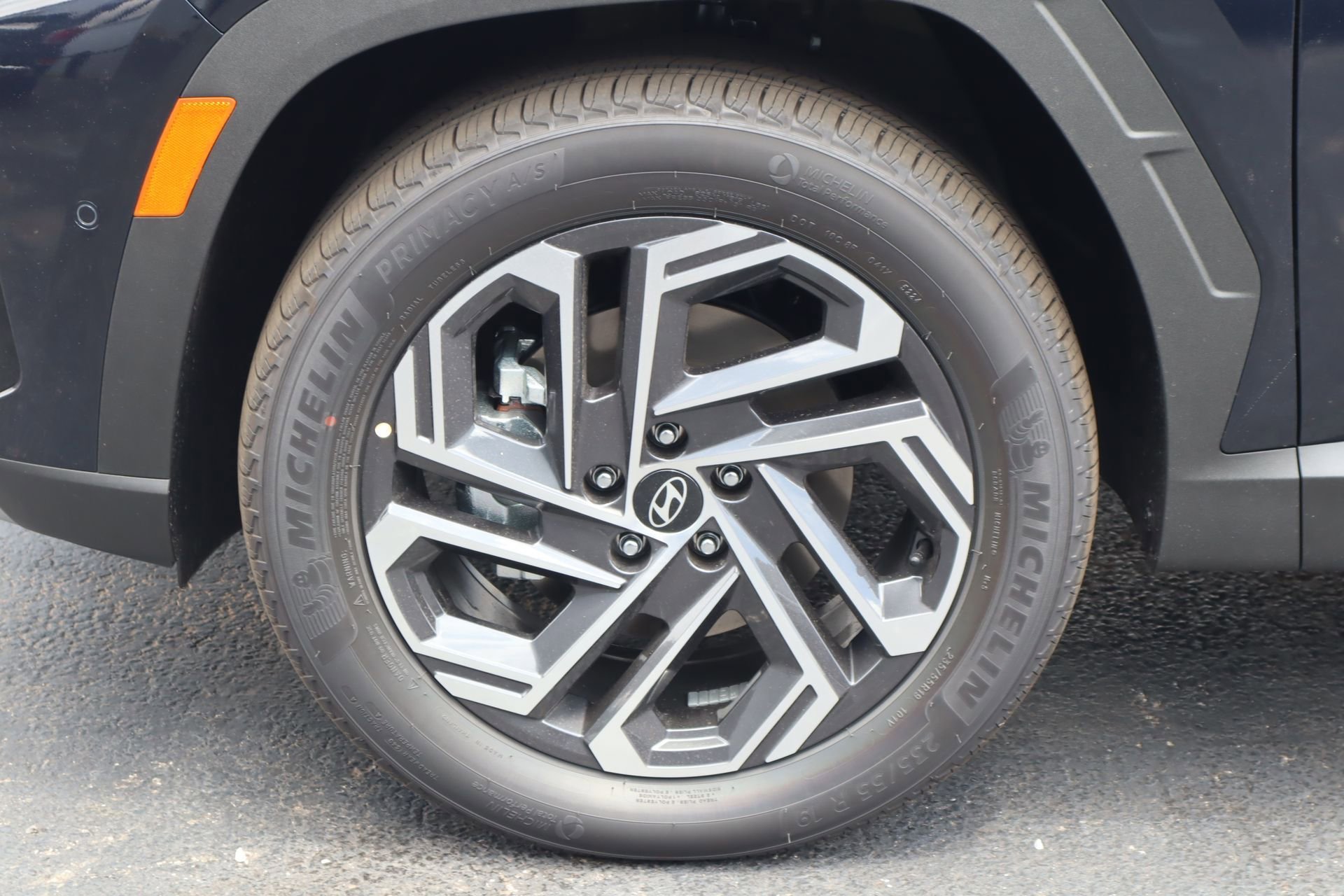 New 2025 Hyundai Tucson Limited image 4