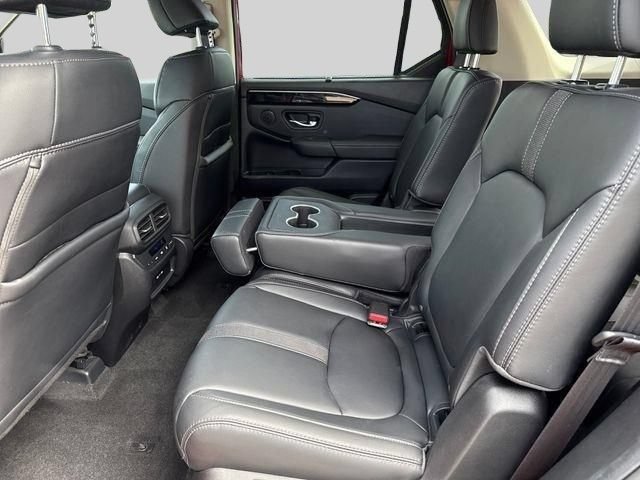Certified 2025 Honda Pilot Touring image 16