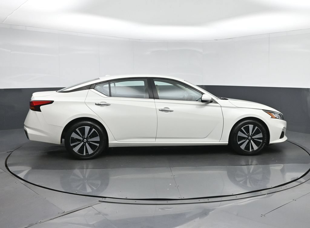 Used 2021 Nissan Altima 2.5 SV FWD image 8