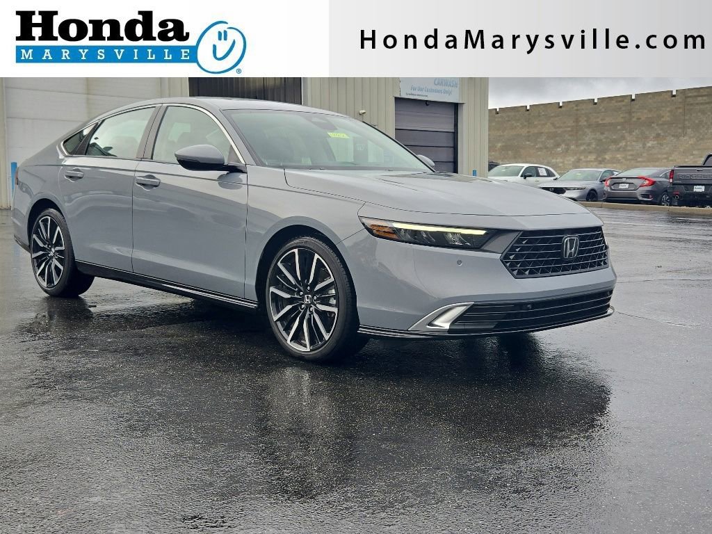 Used 2025 Honda Accord Touring image 1