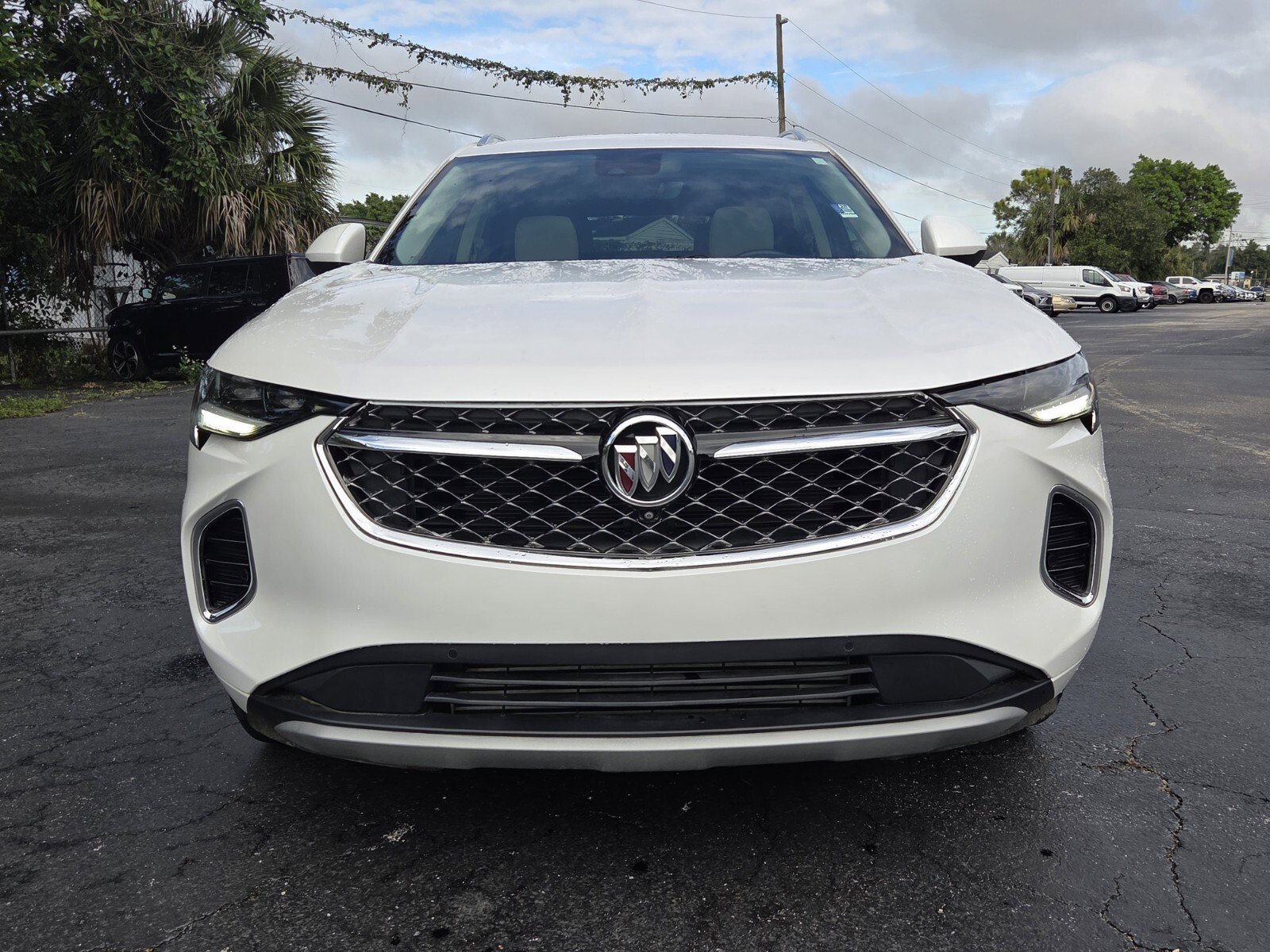Used 2023 Buick Envision Avenir image 13