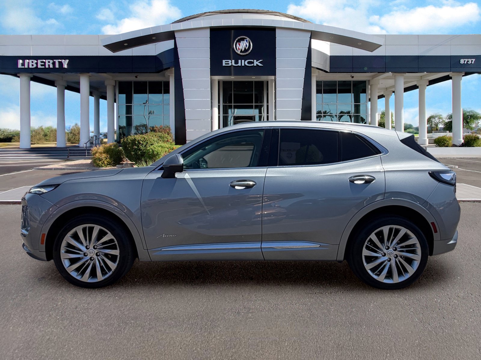 Used 2025 Buick Envision Avenir AWD/4WD image 6