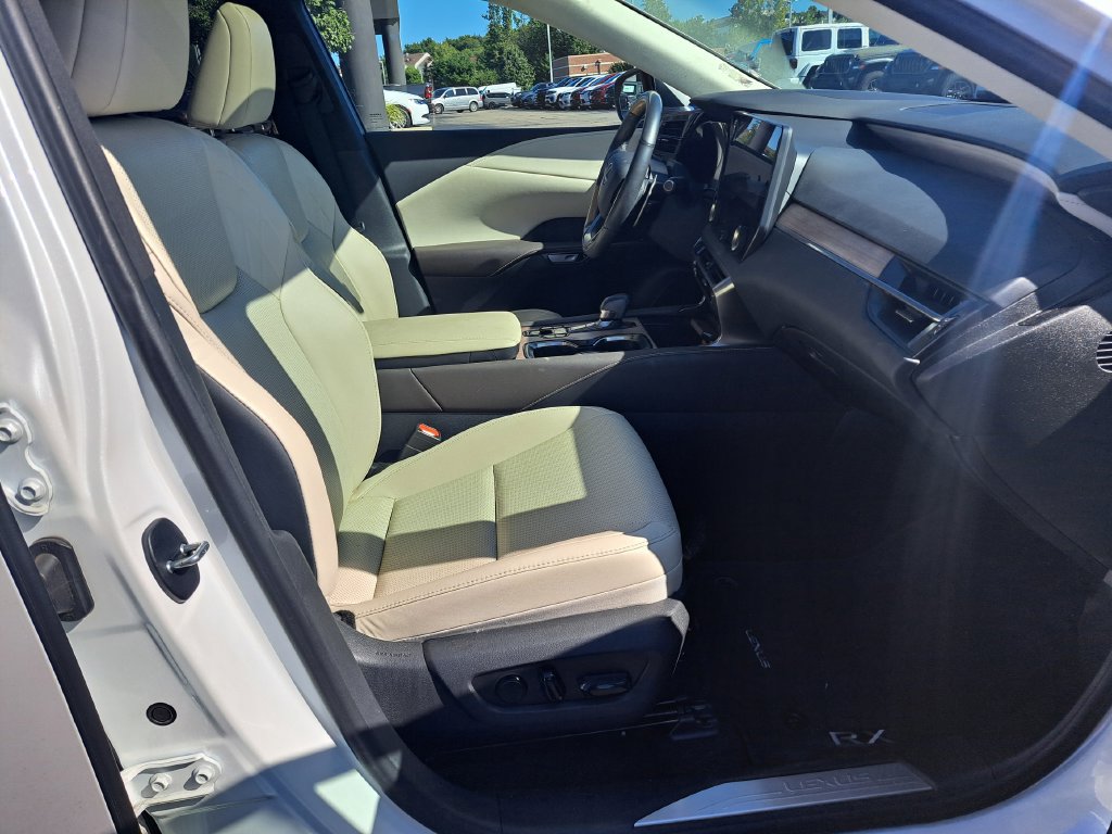 Used 2024 Lexus RX 350 Premium w/ Convenience Package AWD/4WD image 32