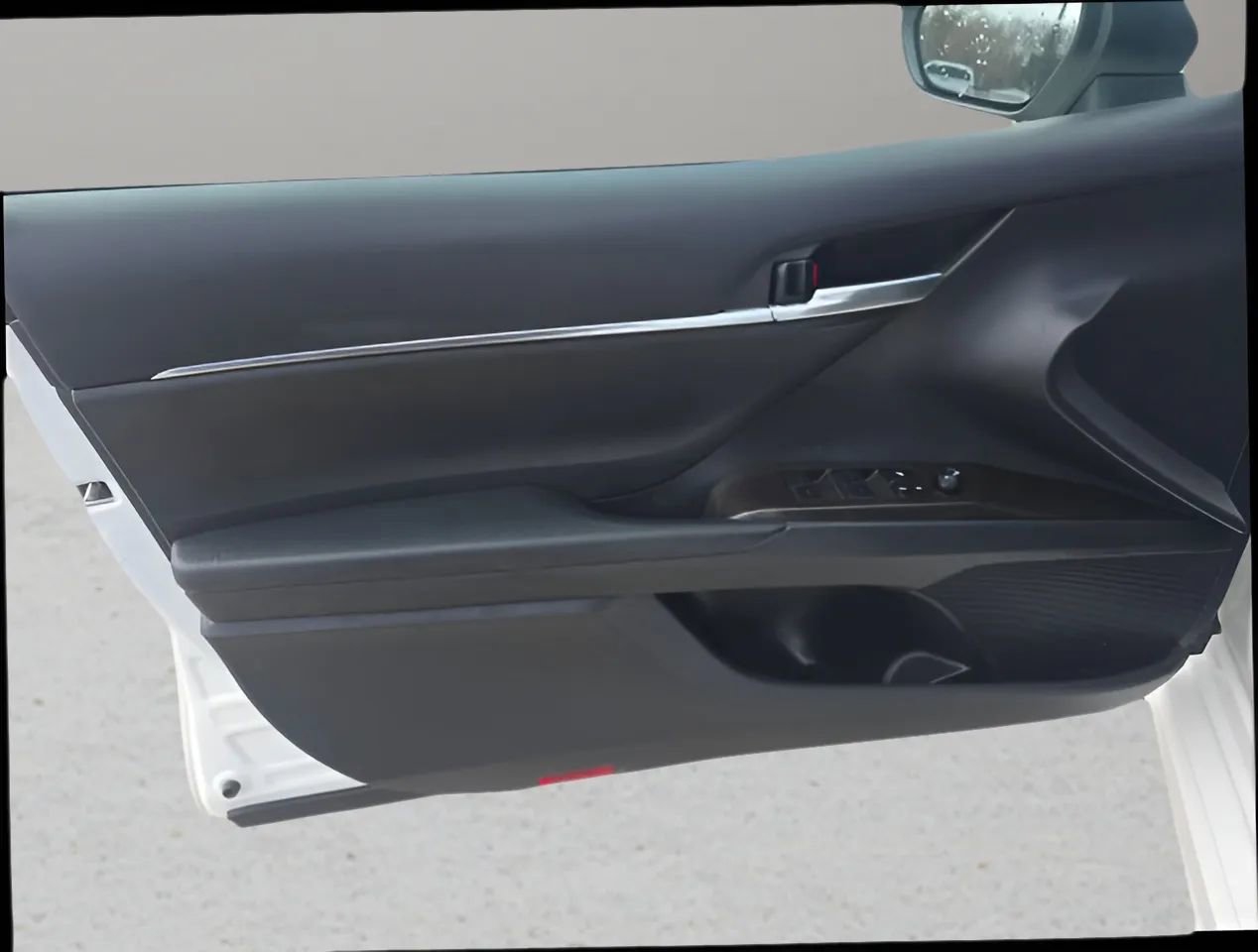 Used 2024 Toyota Camry SE AWD/4WD image 9