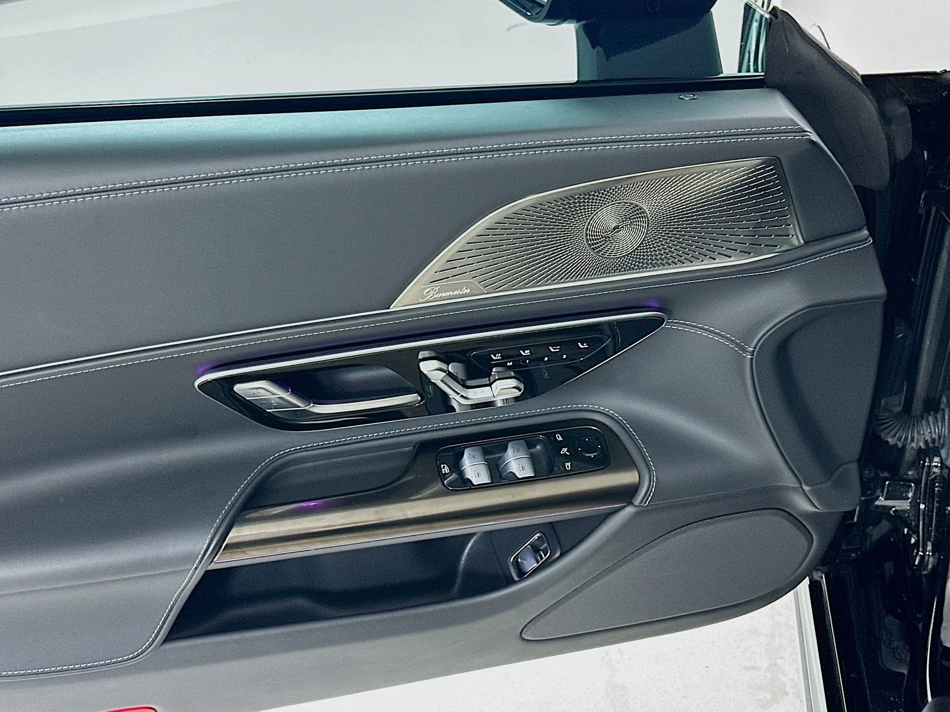 Certified 2022 Mercedes-Benz SL 55 AMG 4MATIC image 19