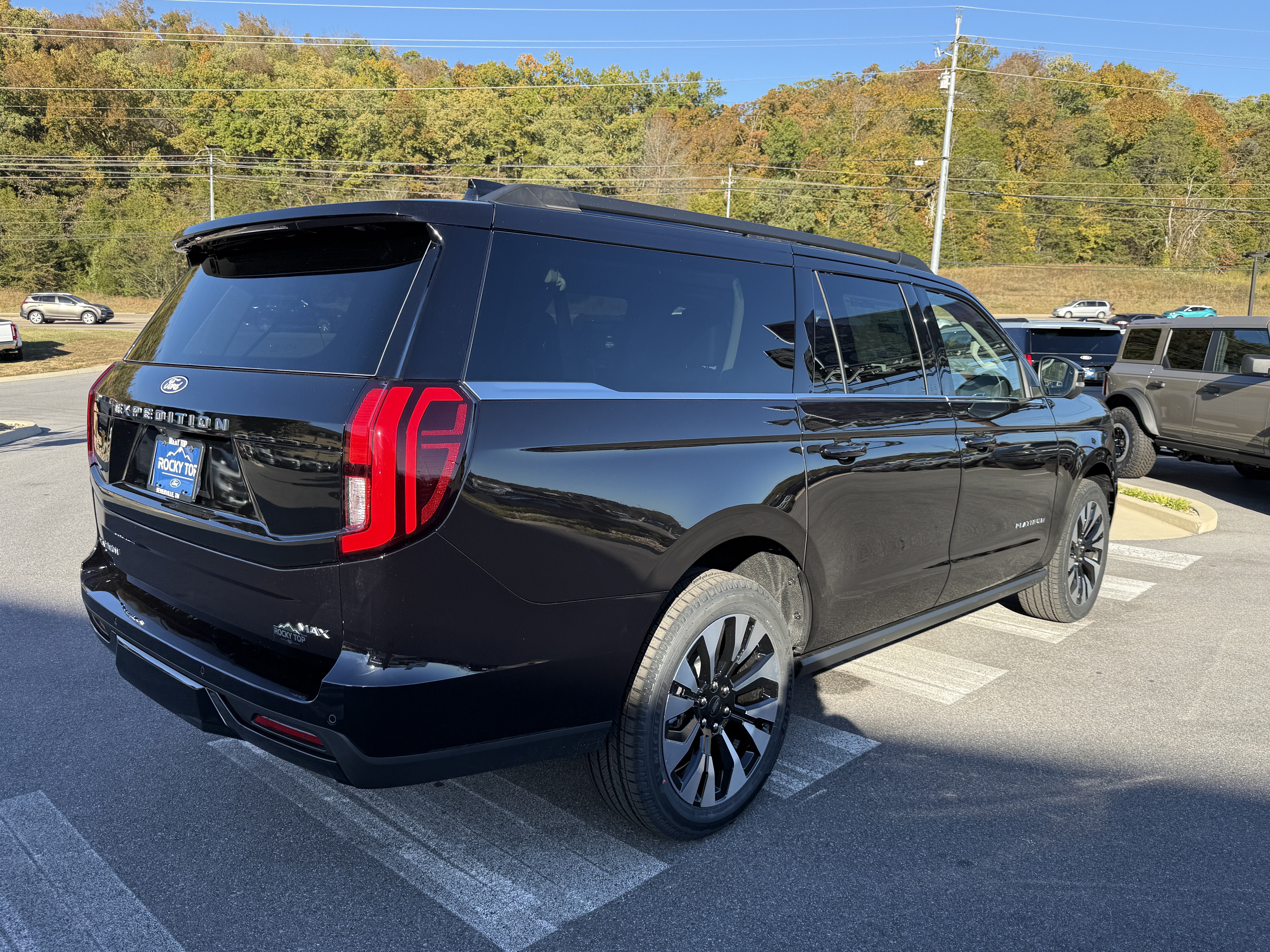 New 2027 Ford Expedition Max Platinum w/ Driver's Package RWD image 4