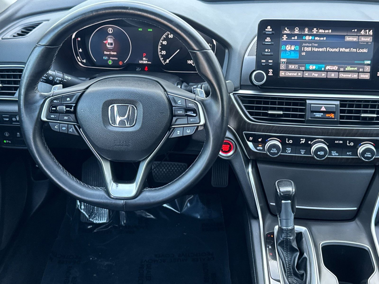 Used 2018 Honda Accord Touring image 16