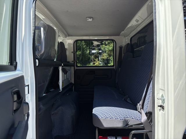 New 2025 Chevrolet Low Cab Forward image 22