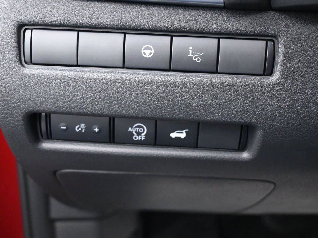 Used 2025 Nissan Rogue Platinum w/ Platinum Premium Package image 23