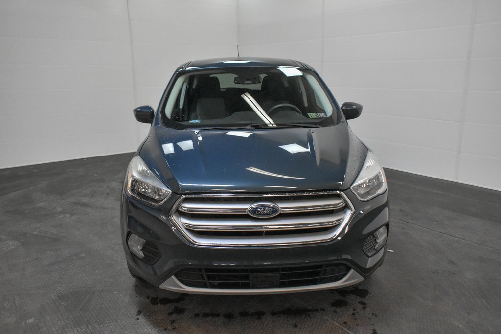 Used 2019 Ford Escape SE image 2