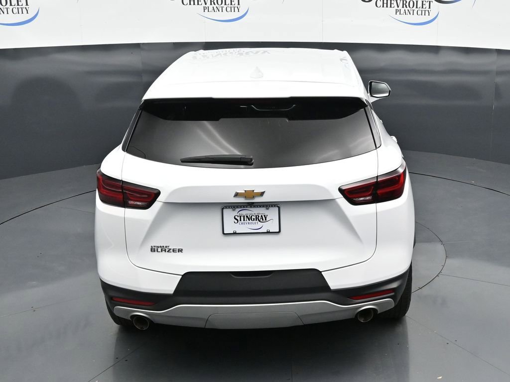 Used 2025 Chevrolet Blazer LT FWD image 23