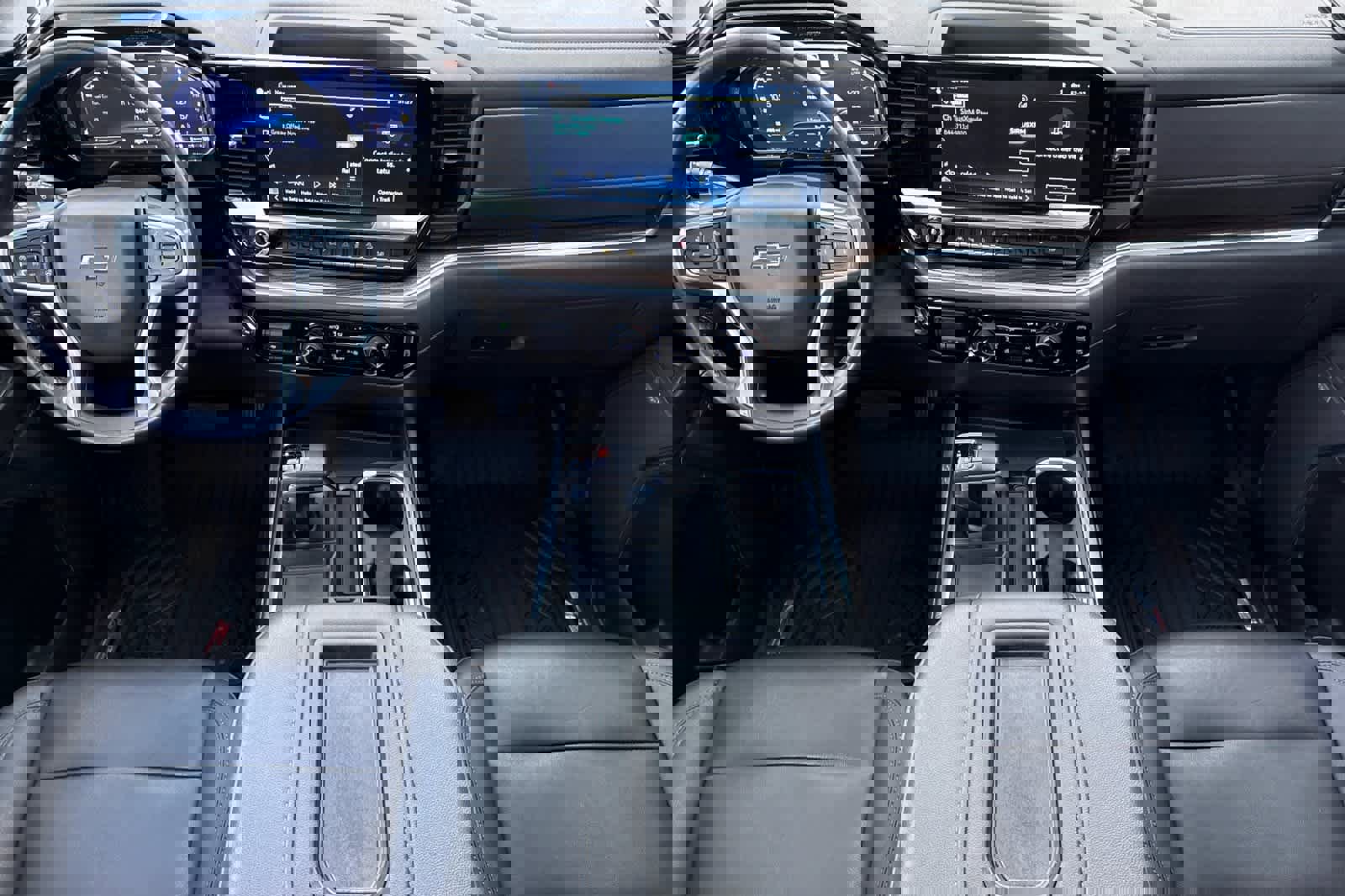 Used 2022 Chevrolet Silverado 1500 LT Trail Boss w/ LT Trail Boss Premium Package image 3