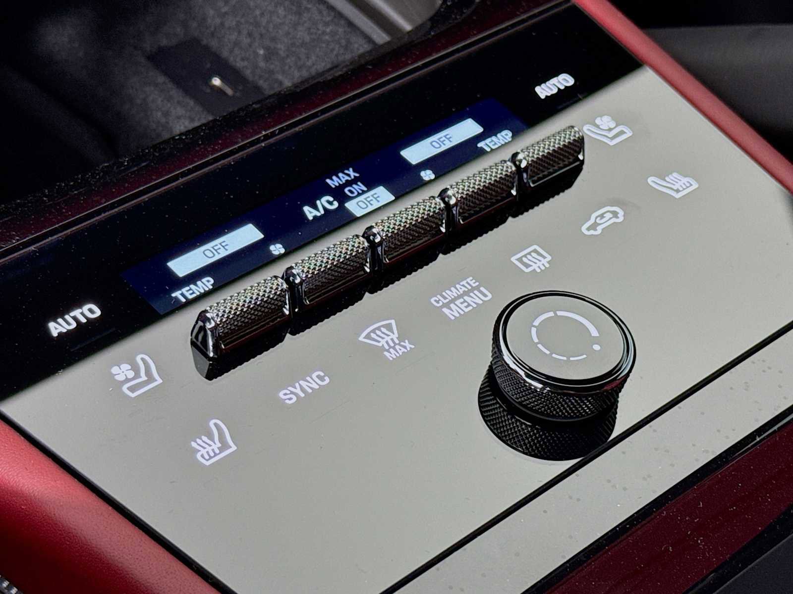 New 2025 Porsche Cayenne image 21