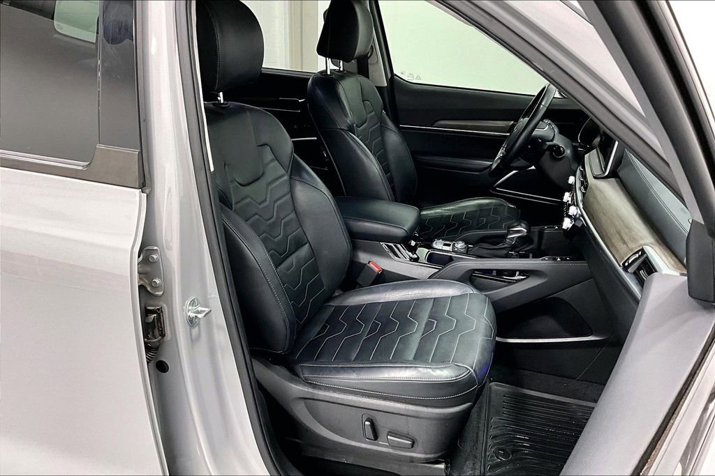 Used 2022 Kia Telluride SX w/ SX Prestige Package image 10