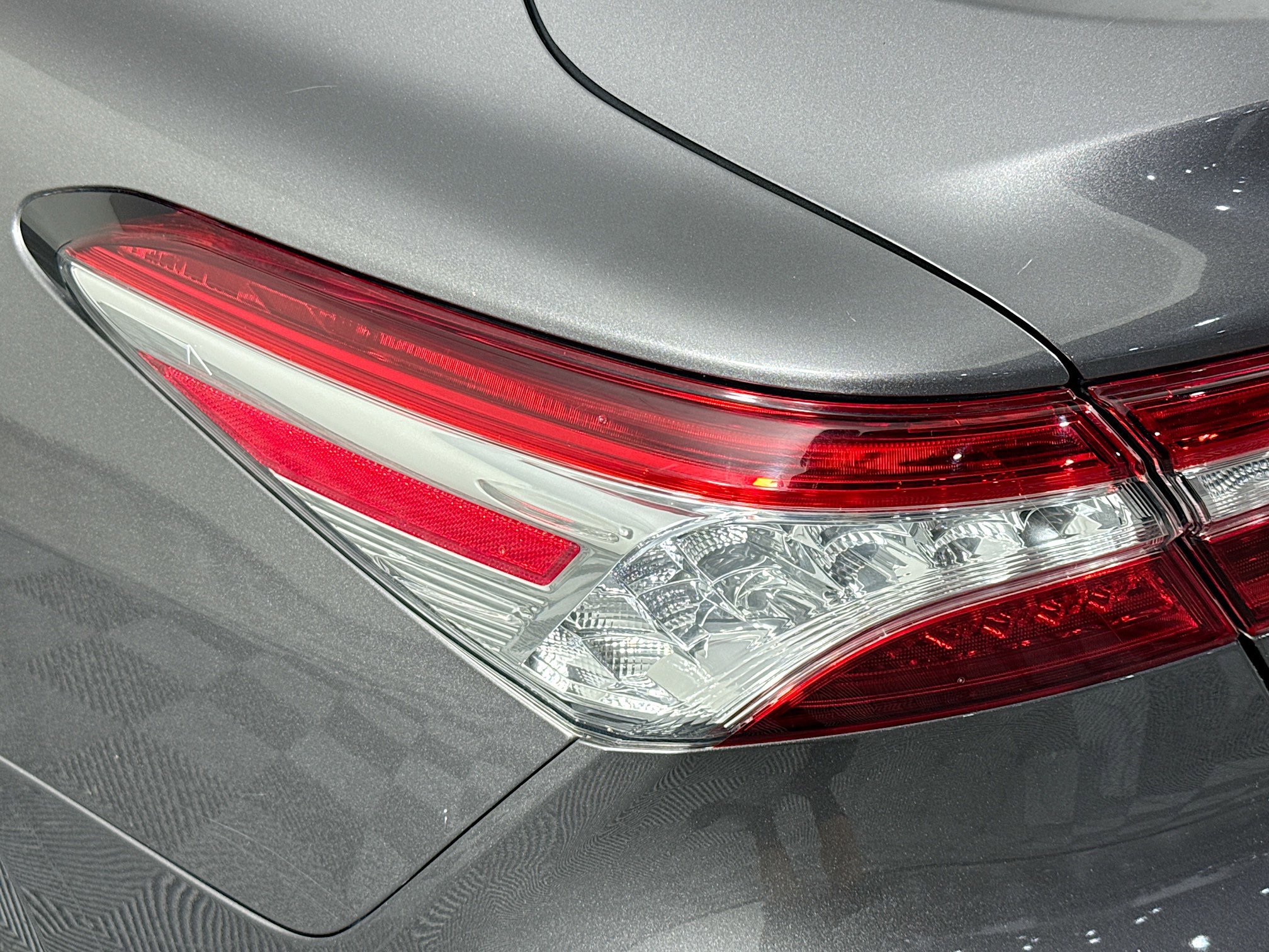 Used 2019 Toyota Camry XLE image 34