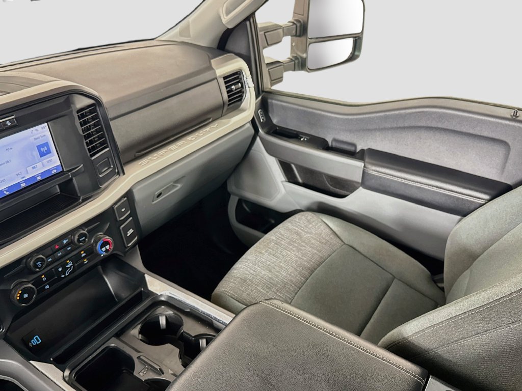 Used 2025 Ford F250 XLT w/ FX4 Off-Road Package AWD/4WD image 24