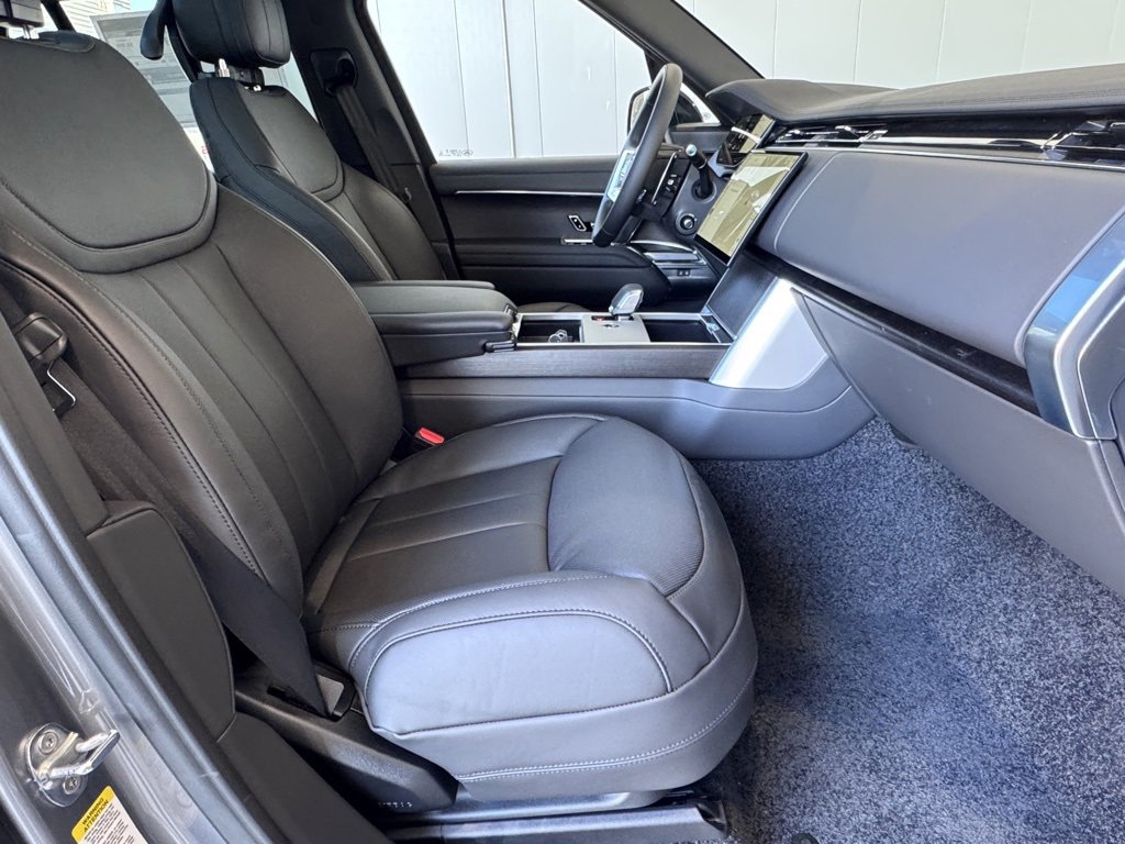 New 2026 Land Rover Range Rover SE image 20