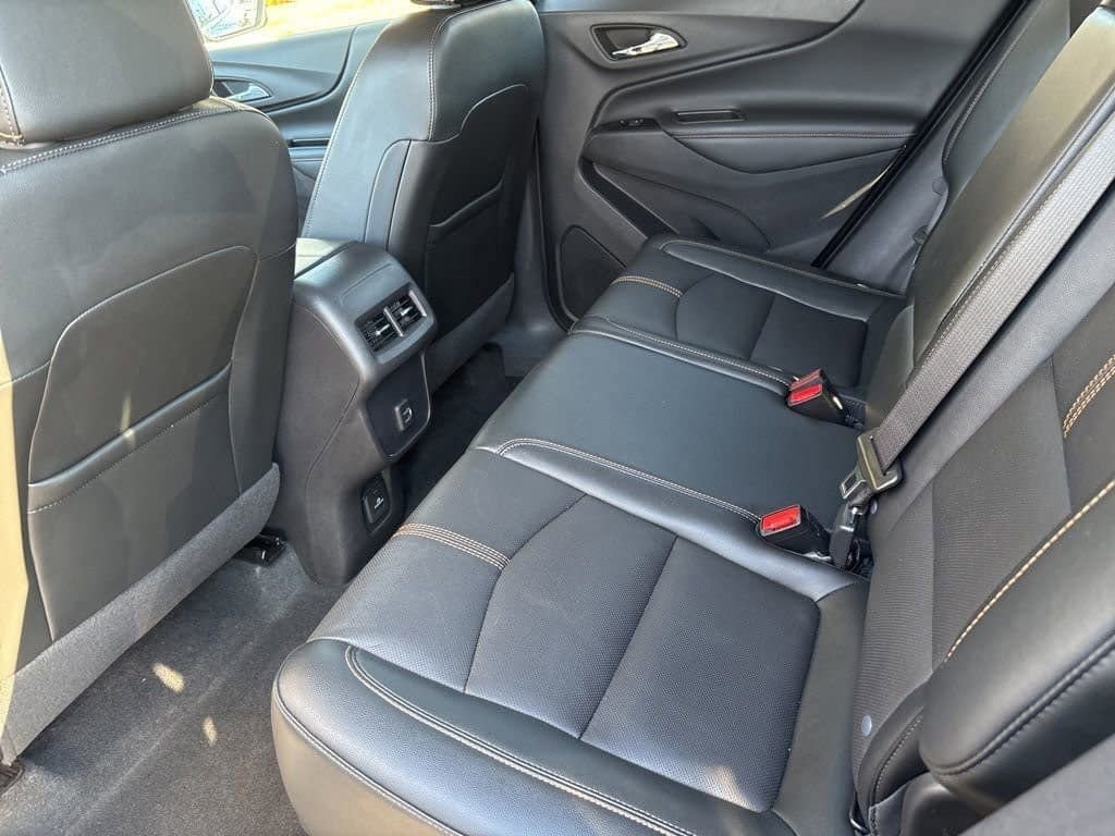Used 2023 Chevrolet Equinox Premier image 15
