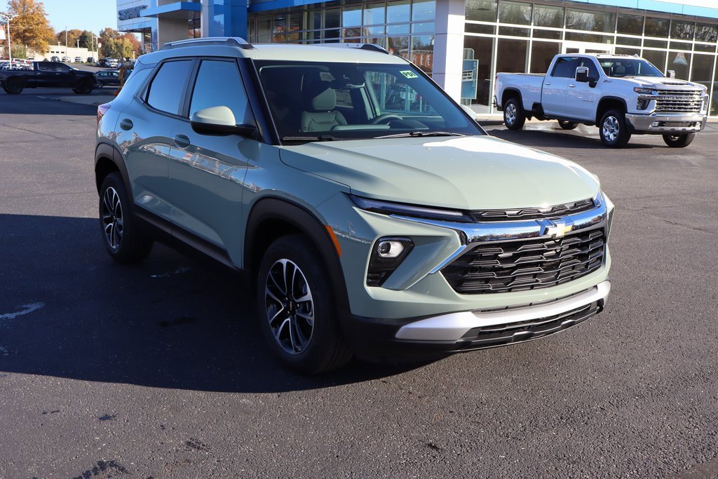 New 2026 Chevrolet TrailBlazer LT w/ Driver Confidence Package image 2