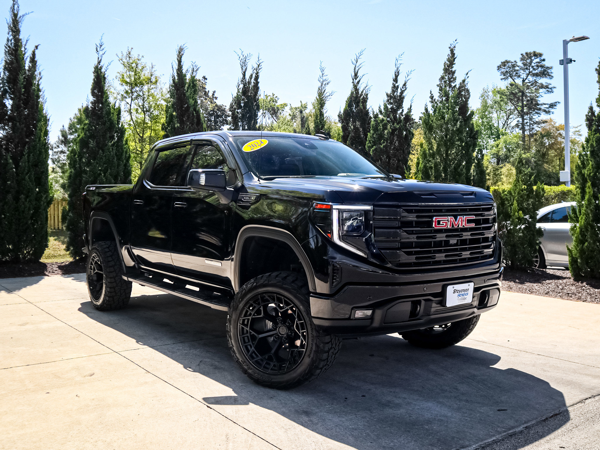 Used 2024 GMC Sierra 1500 Elevation w/ Preferred Package video 2