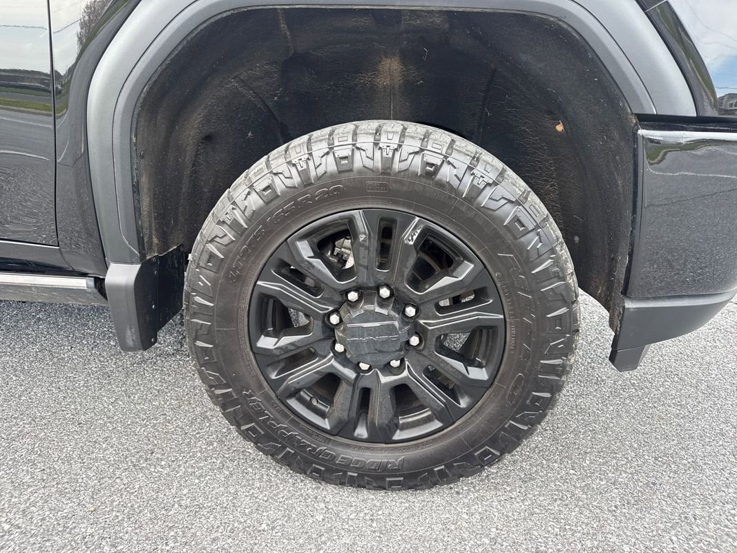 Used 2021 GMC Sierra 2500 Denali w/ Denali Black Diamond Edition AWD/4WD image 30
