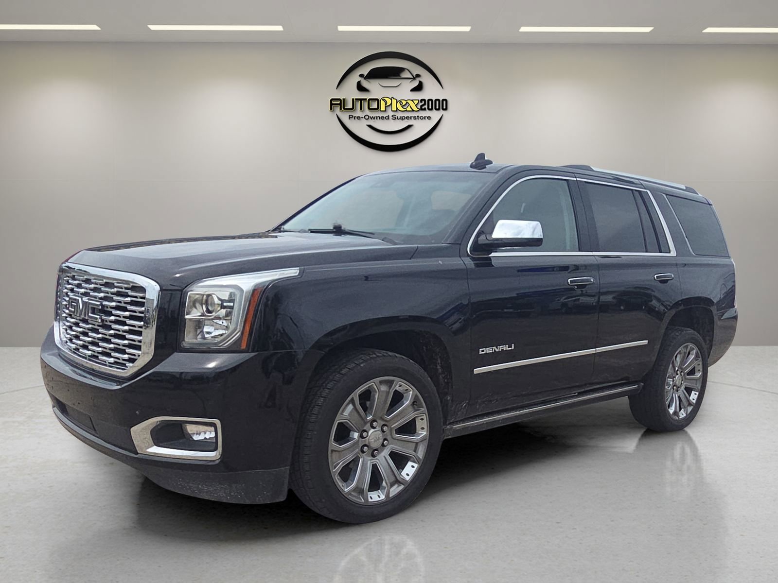 Used 2019 GMC Yukon Denali w/ Denali Ultimate Package image 3