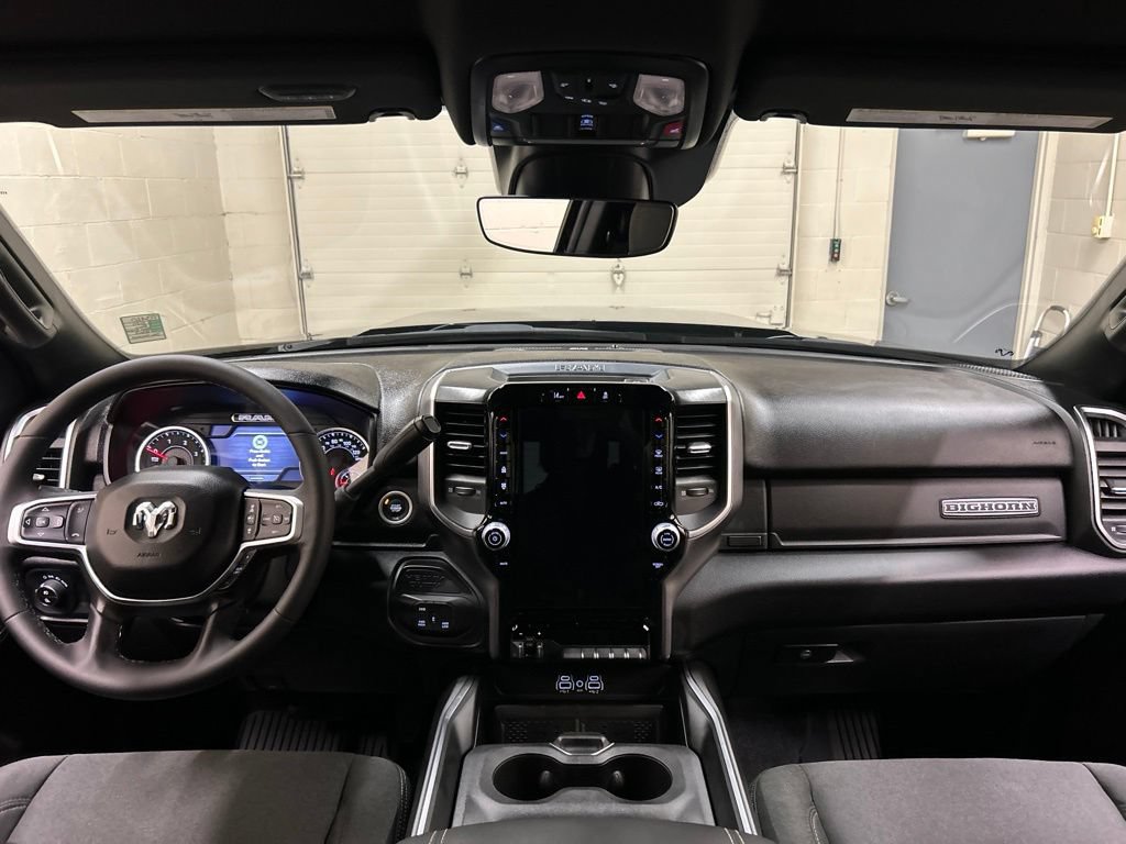 Used 2025 RAM 3500 Big Horn AWD/4WD image 18