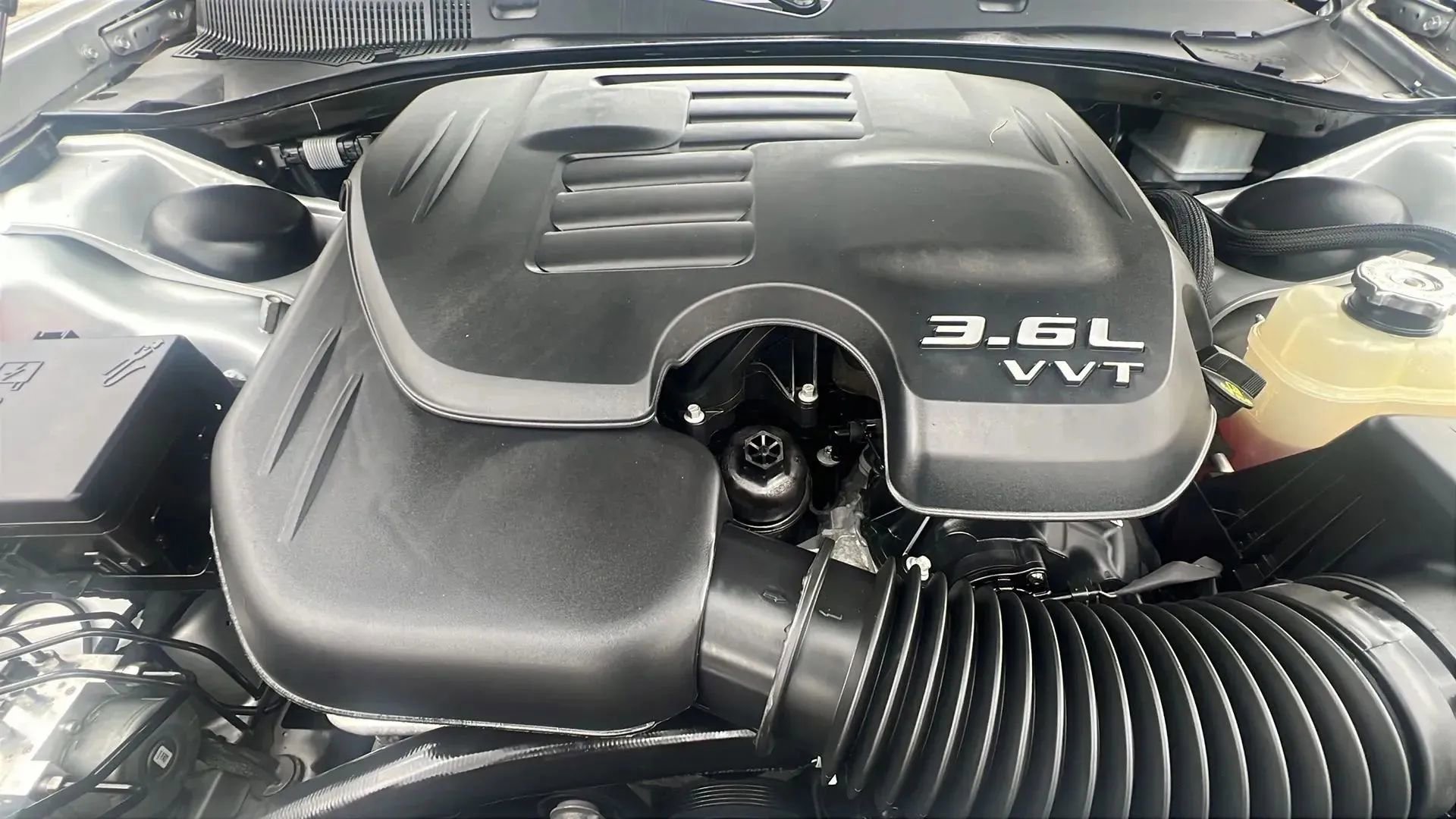 Used 2023 Dodge Charger SXT RWD image 33