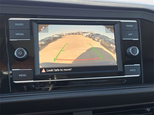 Used 2022 Volkswagen Jetta SE image 25