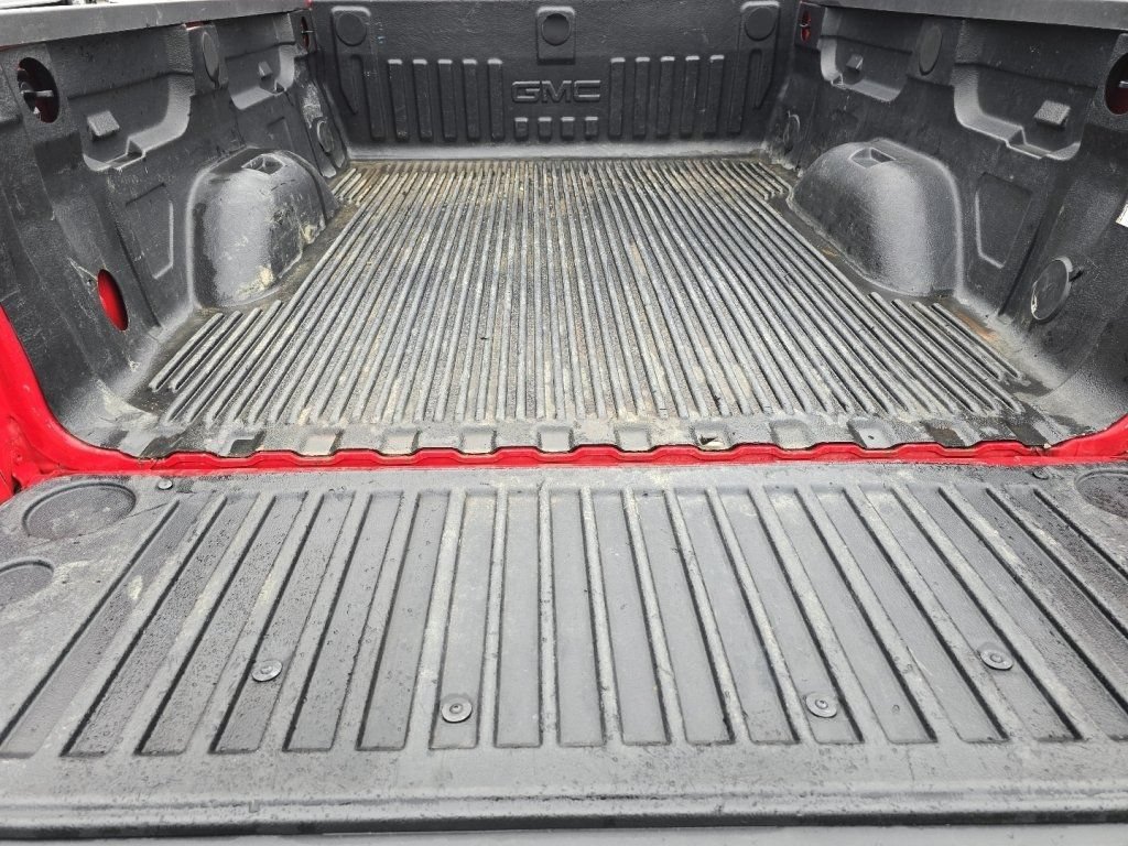 Used 2018 GMC Sierra 1500 SLE w/ SLE Value Package AWD/4WD image 21