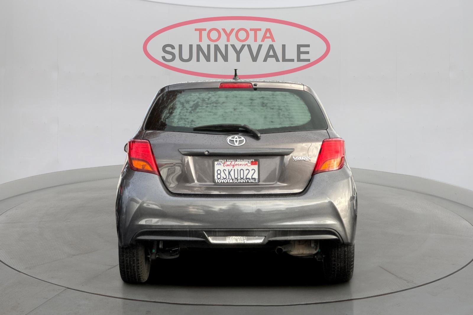 Used 2016 Toyota Yaris L image 8