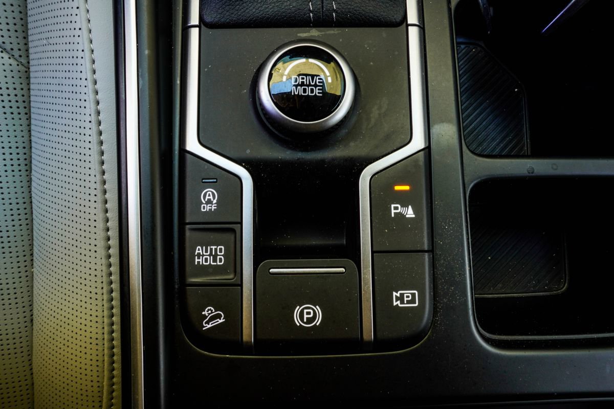 Used 2025 Kia Sorento EX w/ Panoramic Sunroof Package FWD image 21