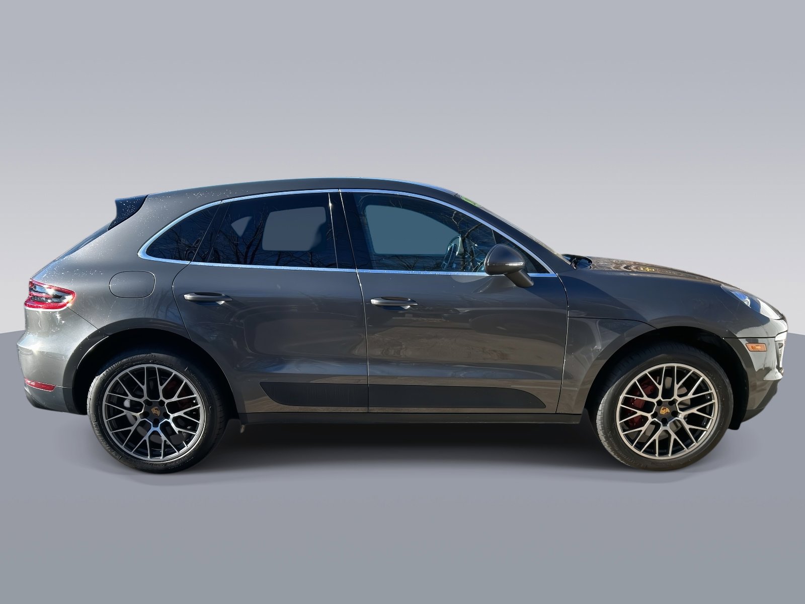 Used 2015 Porsche Macan S image 2