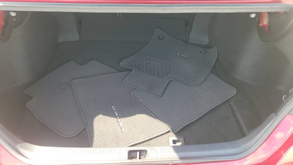 Used 2018 Toyota Camry XLE FWD image 10