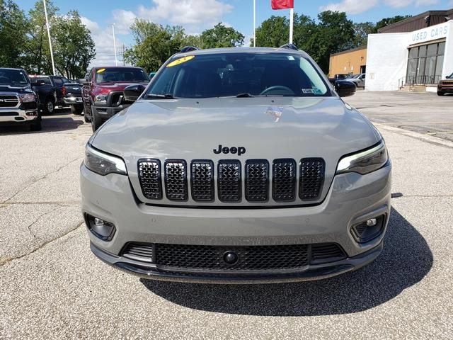 Used 2023 Jeep Cherokee Altitude Lux AWD/4WD image 9