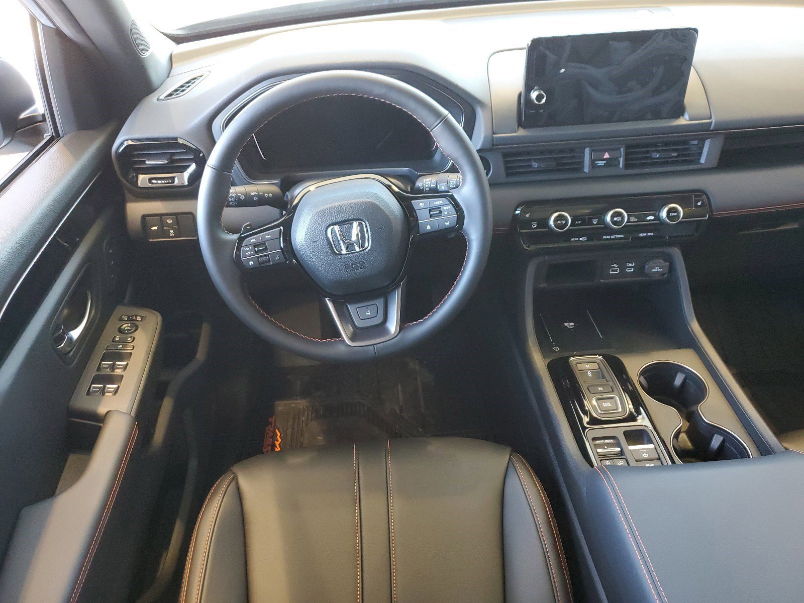 New 2025 Honda Pilot TrailSport image 5