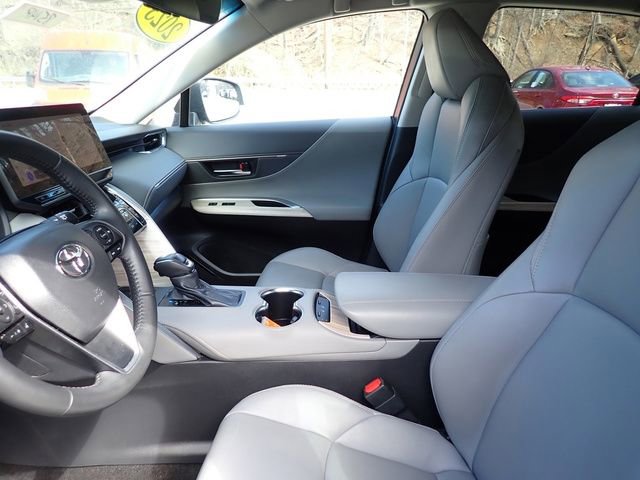 Certified 2023 Toyota Venza XLE image 15