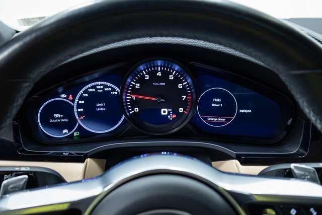 Used 2019 Porsche Cayenne image 2