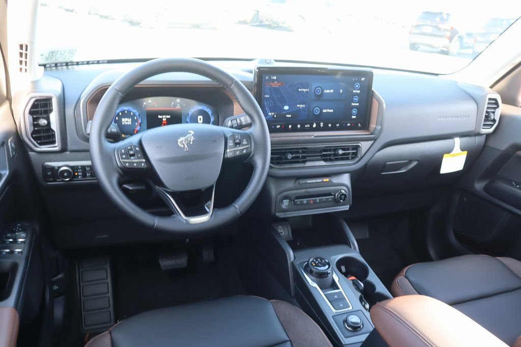 New 2025 Ford Bronco Sport Outer Banks w/ Outer Banks Tech Package+ AWD/4WD image 2