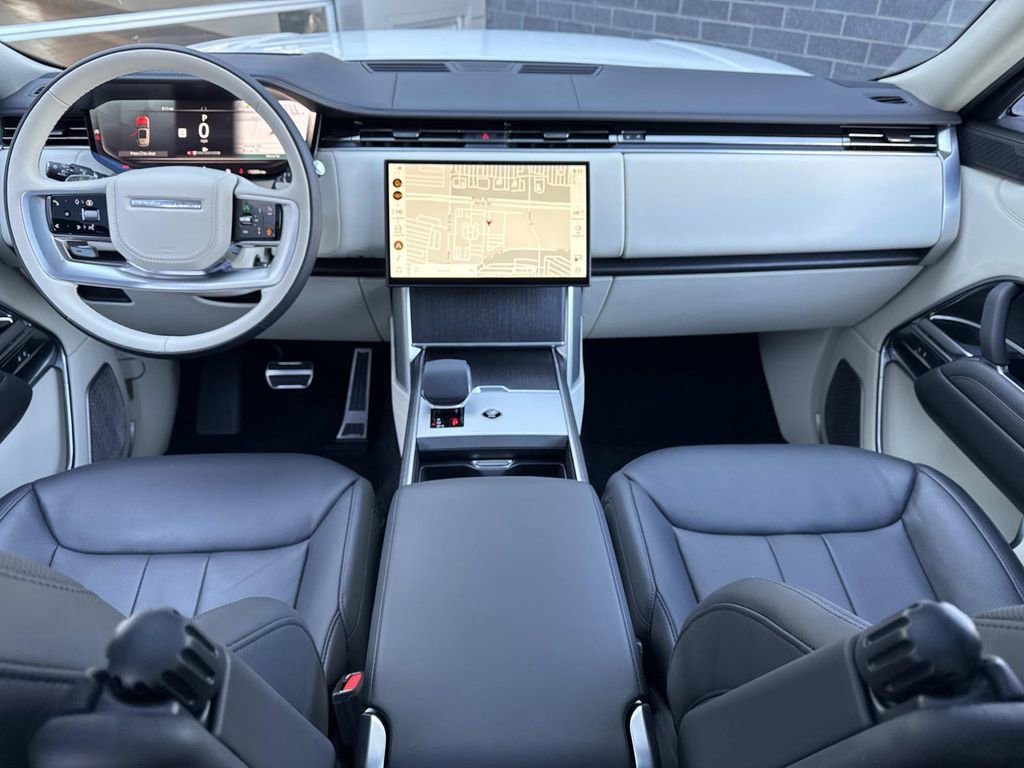 Certified 2024 Land Rover Range Rover Long Wheelbase Autobiography AWD/4WD image 19