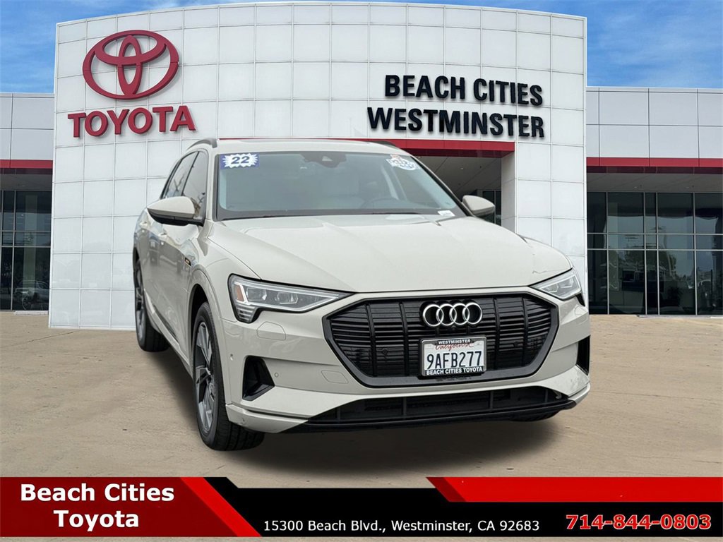 Used 2022 Audi e-tron Premium image 3