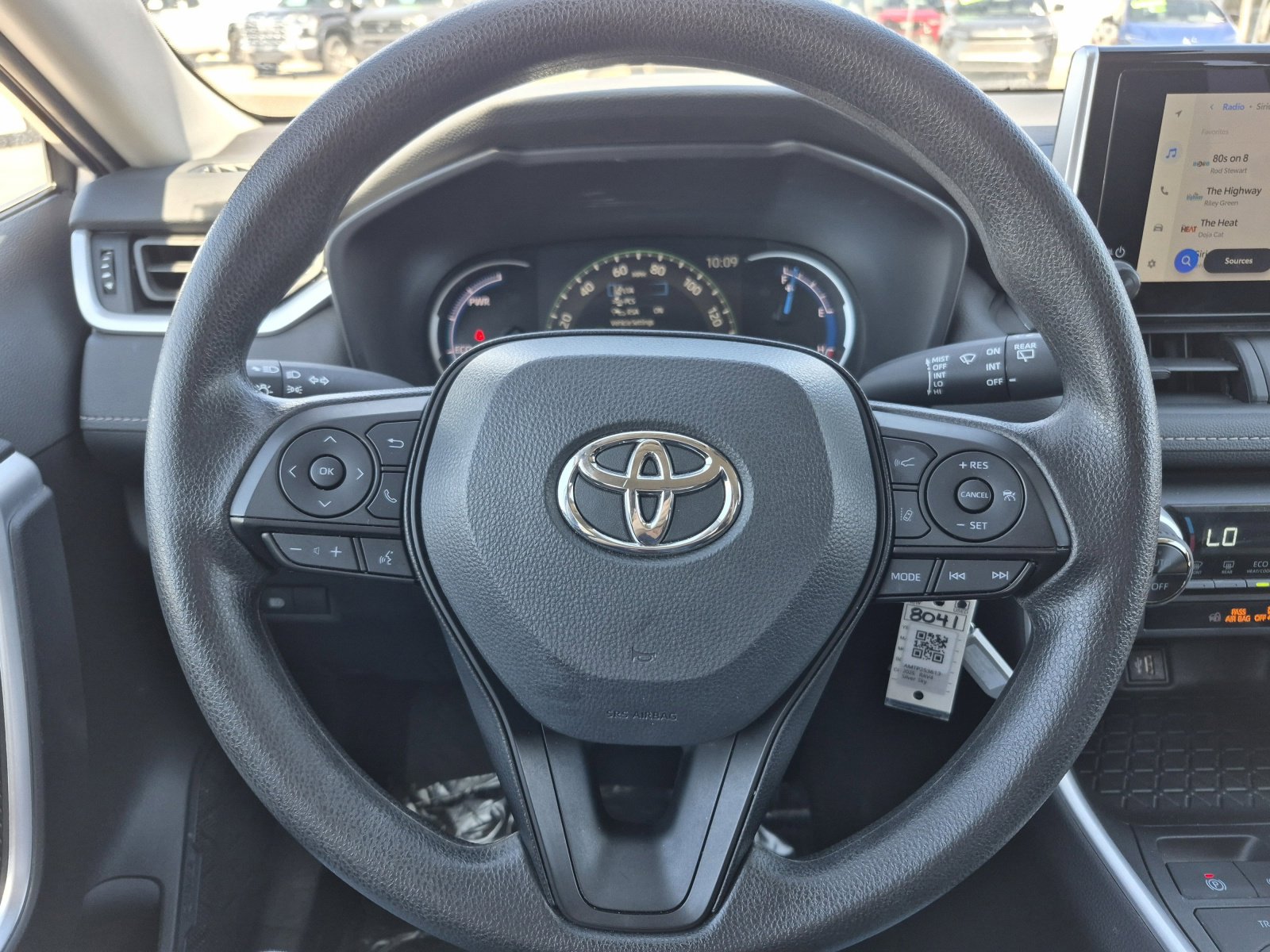 Used 2025 Toyota RAV4 LE image 9